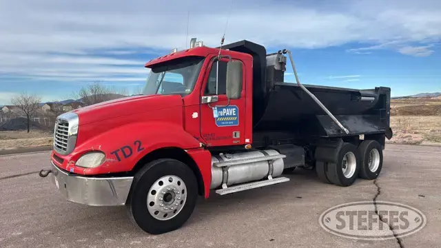 2008 Freightliner Columbia 120