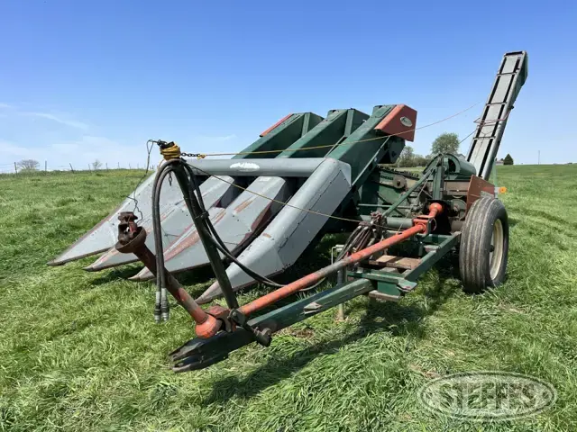 New Idea Super Picker 328
