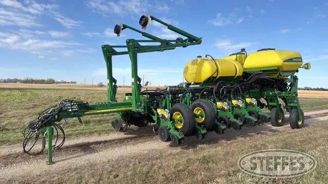 2013 John Deere 1770NT
