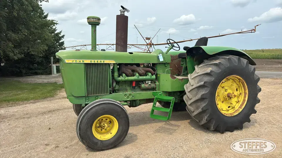 1965 John Deere 5010 2WD Tractor