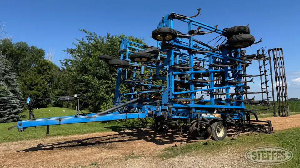 DMI TigerMate 2 Field Cultivator