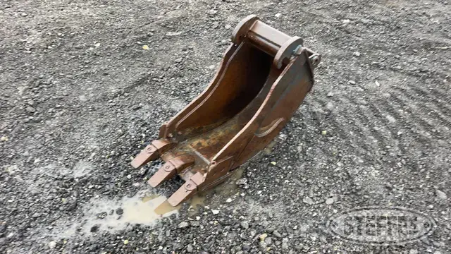 Bobcat excavator bucket