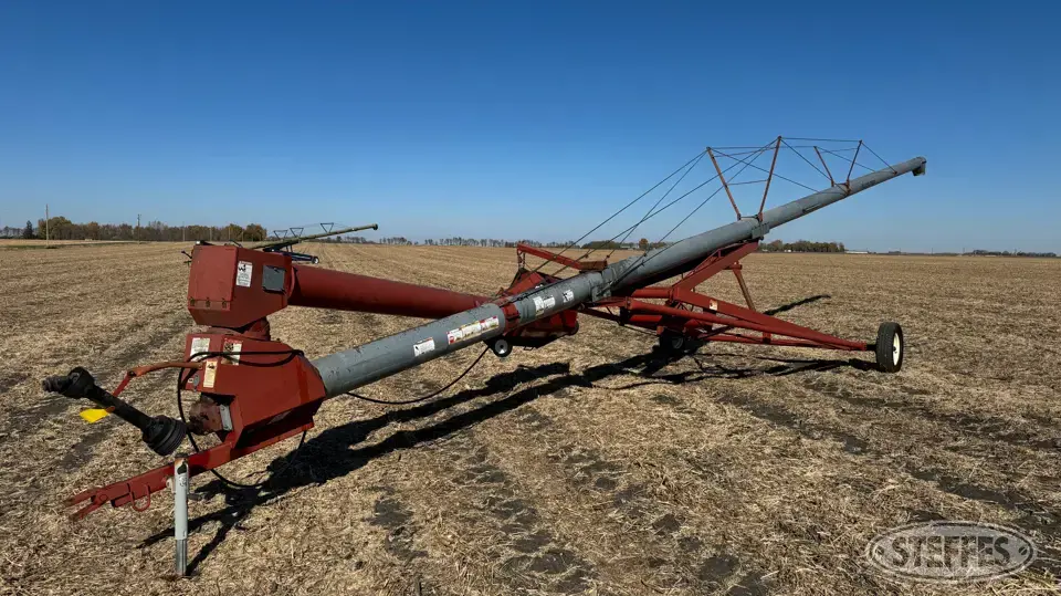 1999 Hutchinson Swing Hopper Auger