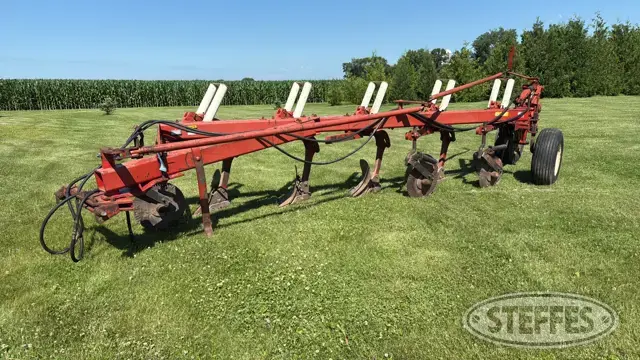 International 720 Automatic