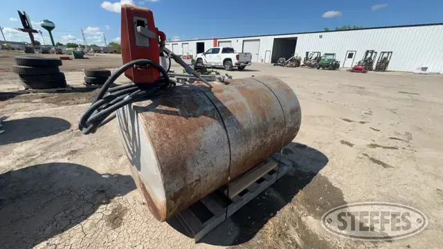 300 gal. fuel tank