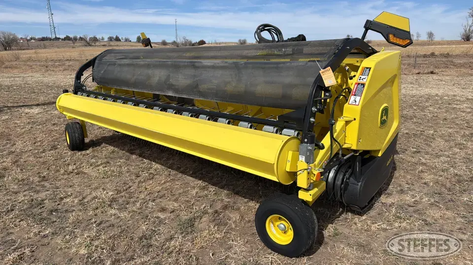 2024 John Deere 46R Pickup Head