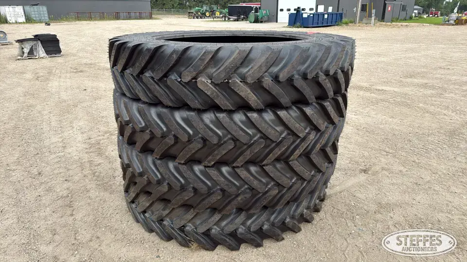 (4) Michelin Spraybib 380/90R46 tires Tractor-Implement Tire