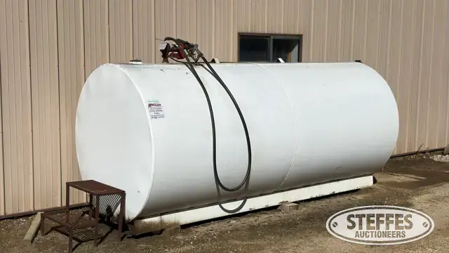 2,000 gal. horizontal fuel tank