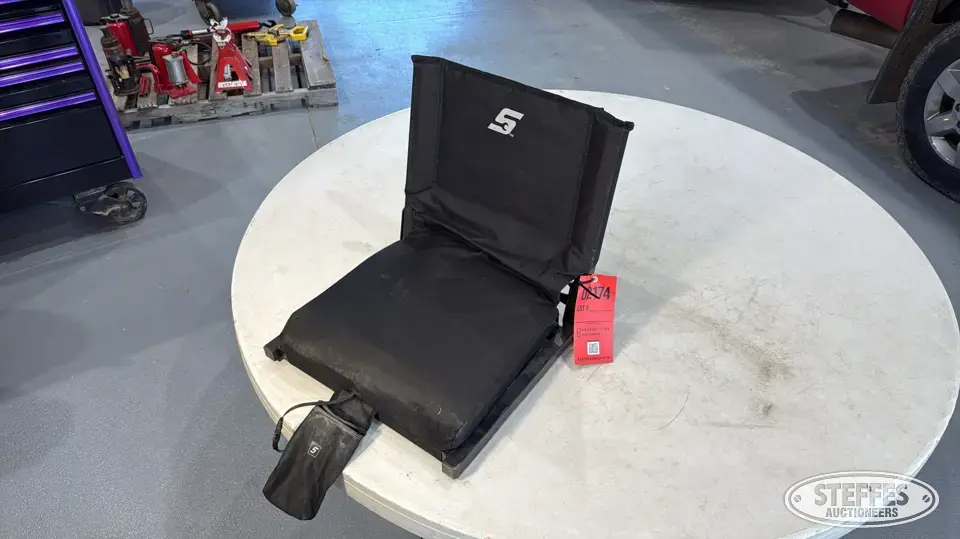 Snap-on stadium seat Shop Equipment-Other