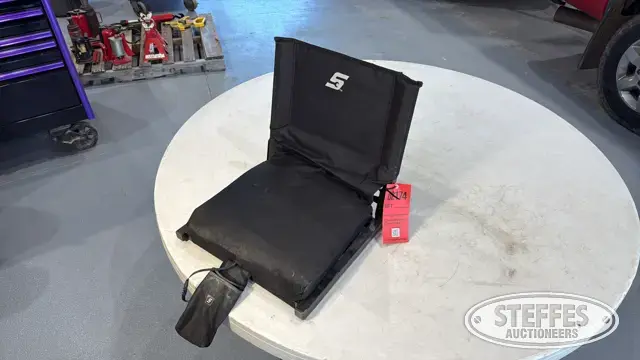 Snap-on stadium seat