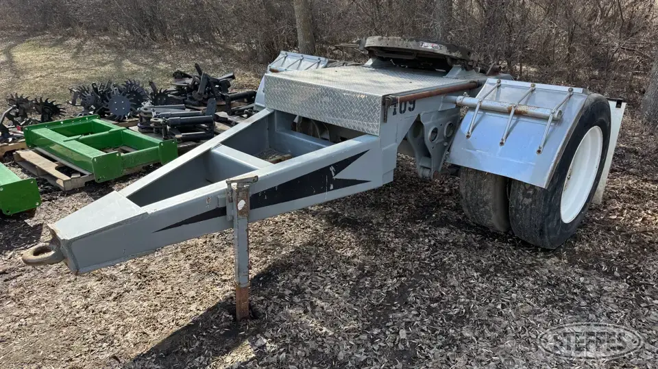 Shop-built 5th wheel trailer dolly Specialty Trailer