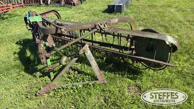 John Deere 350