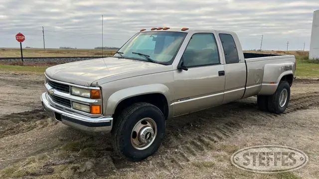 2000 Chevrolet 3500 LS
