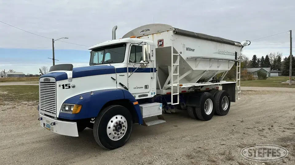 1994 Freightliner FLD112 Tender Truck