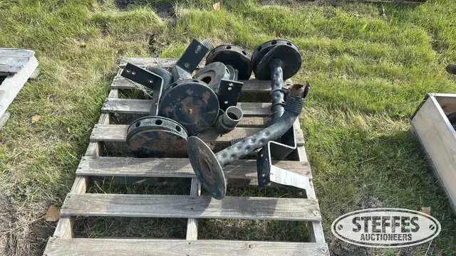 (6) John Deere air seeder towers