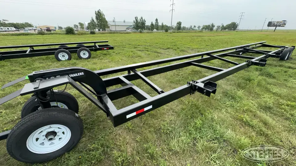 2024 T&T 42F Header Trailer