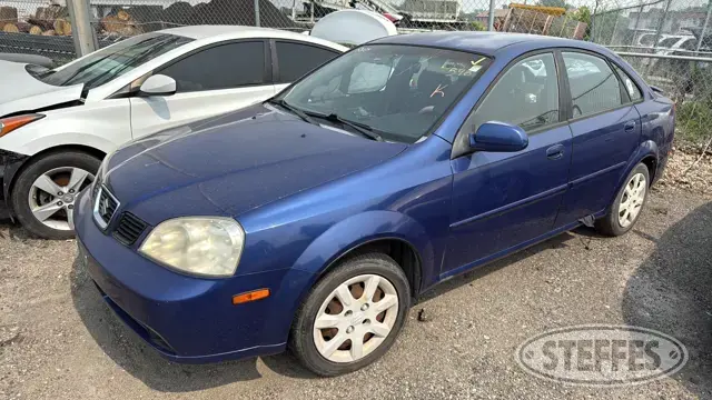 2004 Suzuki Forenza S