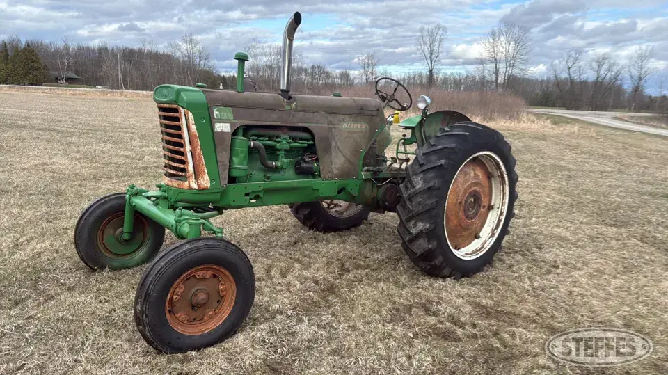1958 Oliver 880 2WD Tractor