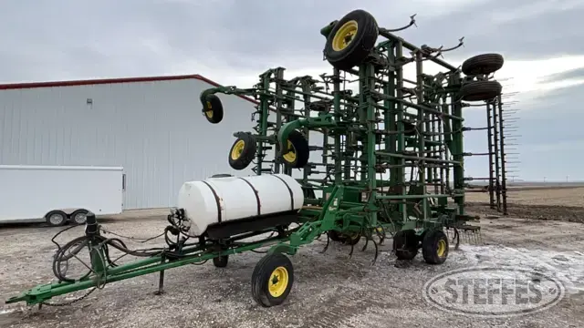 John Deere 2200