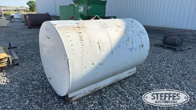500 gal. fuel tank