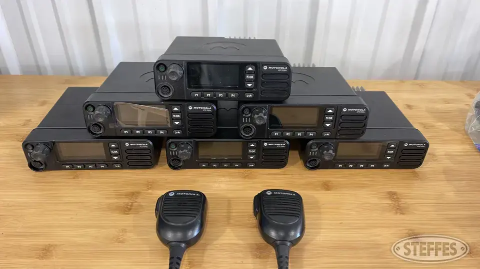 Motorola XPR5580e Business Band Radio