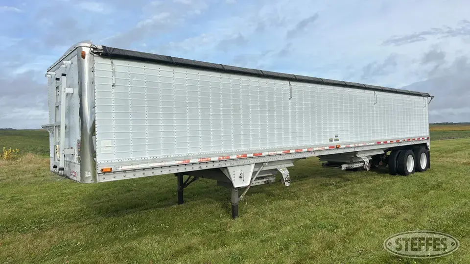 2000 Wilson Pacesetter Hopper Bottom Trailer