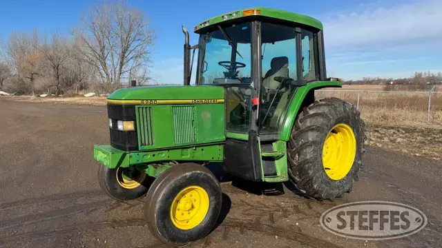 1993 John Deere 6200