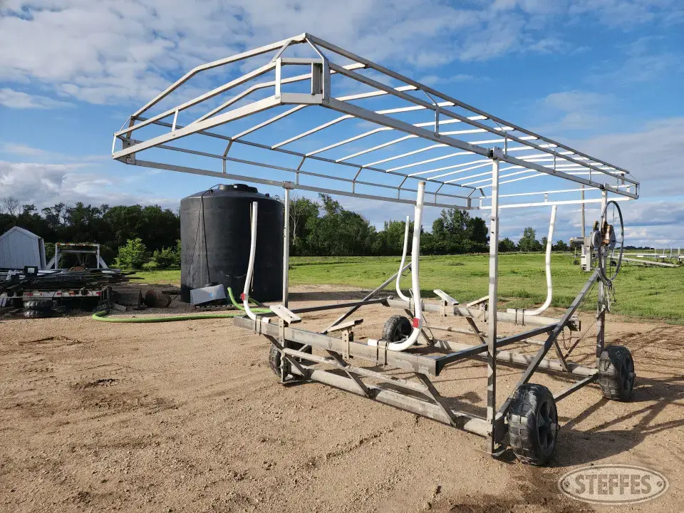 Cantilever aluminum boat lift Docks and Lift