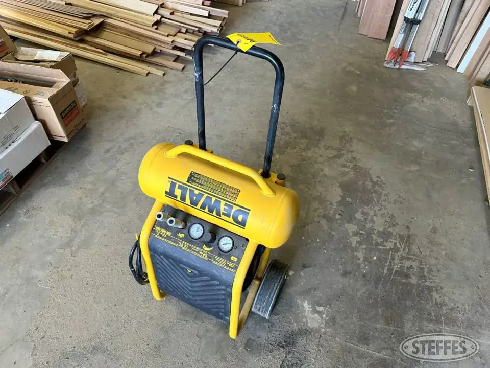 DeWalt D55146 Air Tools and Compressor