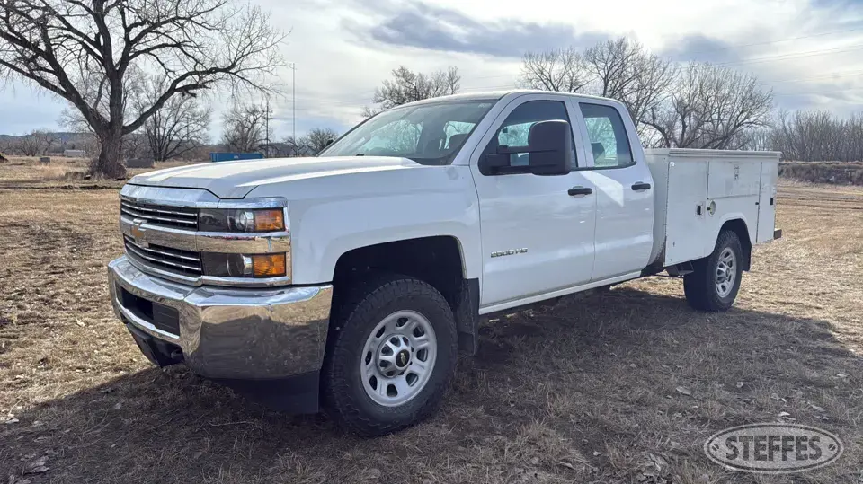 2015 Chevrolet Silverado 2500HD 3 Quarter Ton Pickup