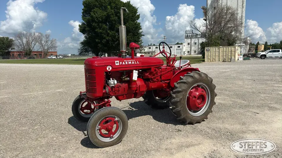 1954 Farmall Super A Collectible Show Tractors-Stationary Engine