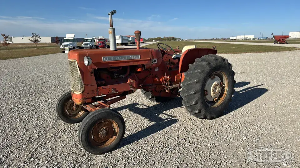 1962 Allis-Chalmers D17 Collectible Tractor
