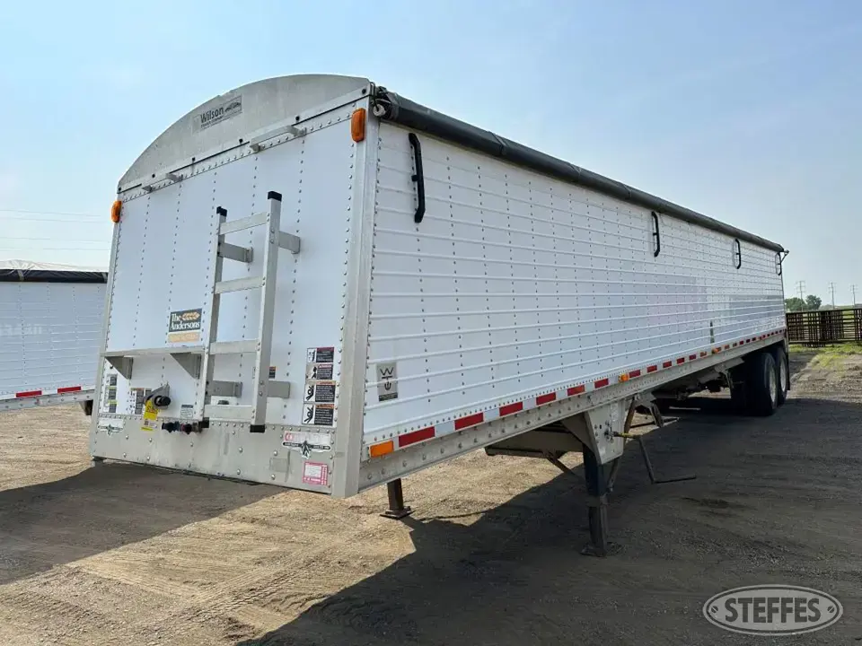 2009 Wilson Commander Hopper Bottom Trailer