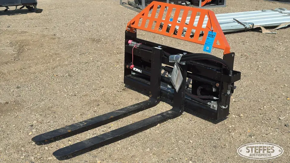 2026 Wolverine PFA-11-3300G Skid Steer Fork