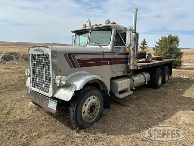 1981 Freightliner FLC
