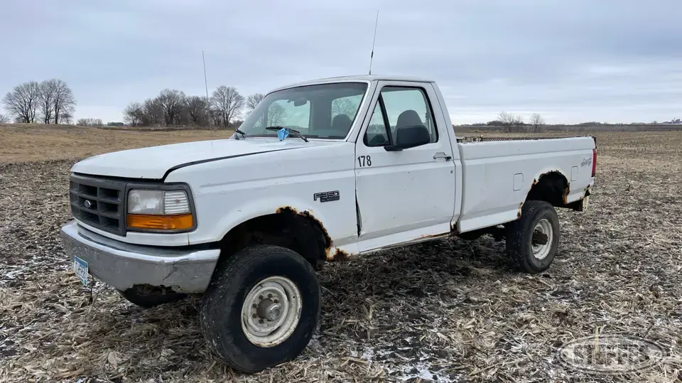 1996 Ford F-350 XL 1 Ton Pickup