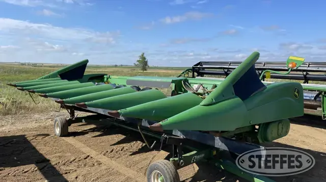2005 John Deere 893