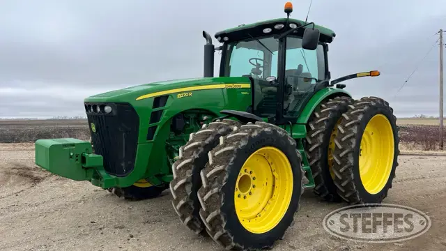 2010 John Deere 8270R