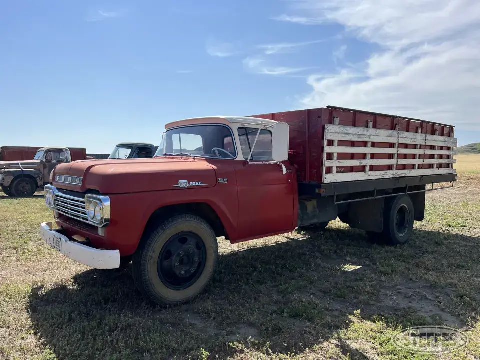 1959 Ford F600 Single Axle Boxed Truck
