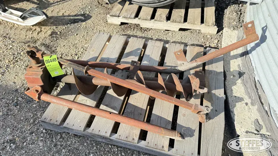 Ottawa 3 pt. post hole auger Tractor Loaders and Attachment