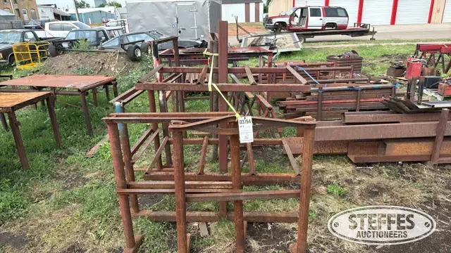 Sawhorses & stands