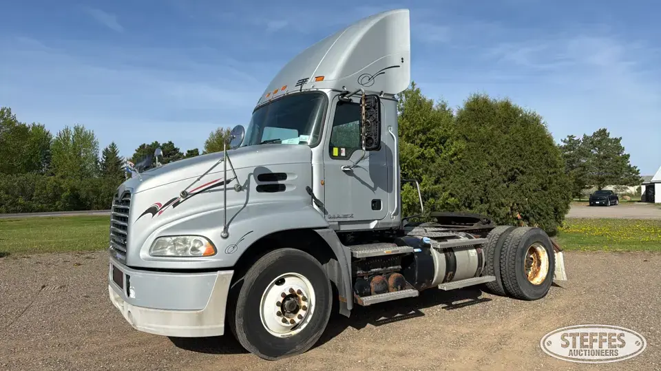 2012 Mack Pinnacle CXU612 Conventional Truck without Sleeper