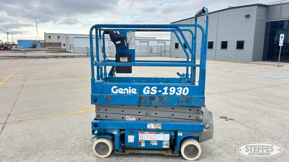 2001 Genie GS1930 Scissor Lift