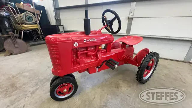 2009 McCormick Farmall Super H