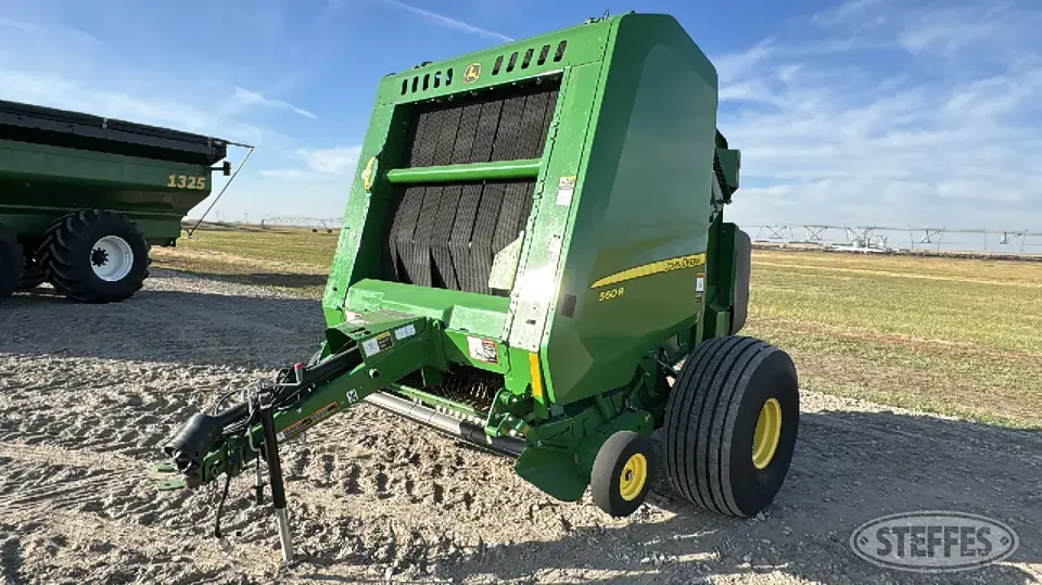 2021 John Deere 560R Round Baler
