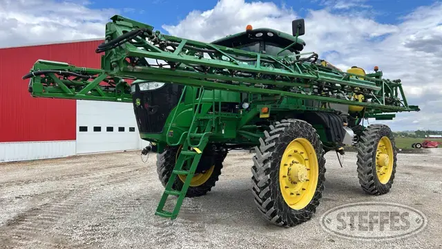 2015 John Deere R4045