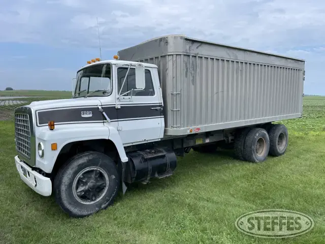 1978 Ford 800