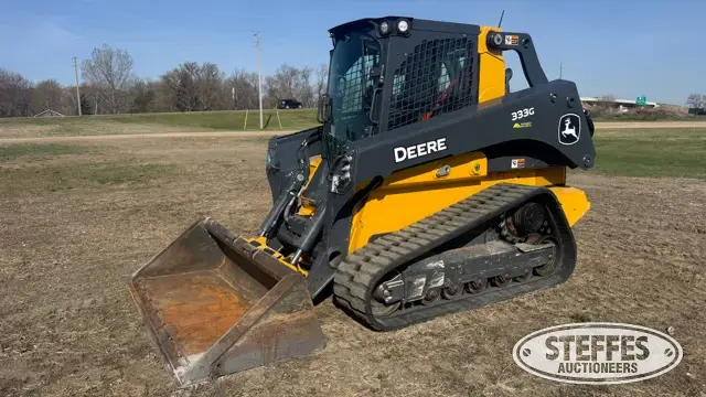 2021 Deere 333G