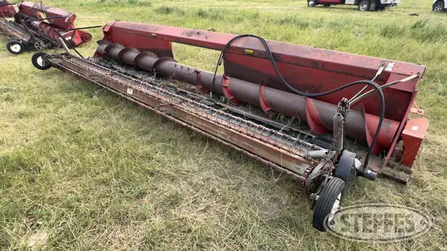 International 810