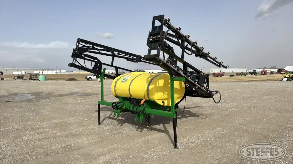 2013 Sprayer Specialties 3PT500E-440360C Pull-Type Sprayer